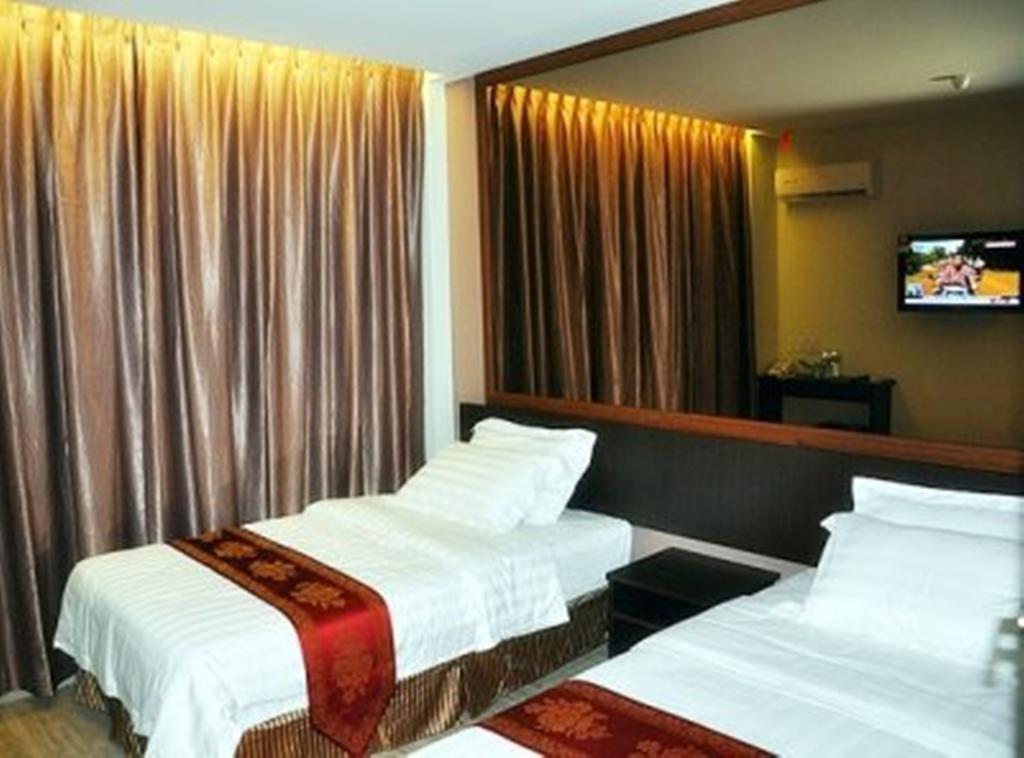 Goldenhill Hotel Kota Kinabalu Room photo